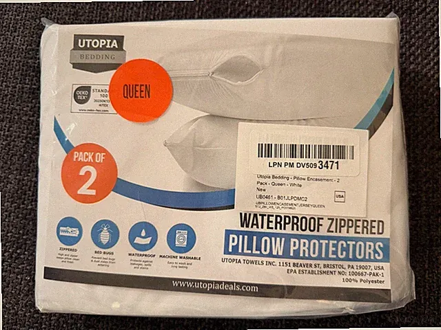 Utopia Bedding WATERPROOF ZIPPERED PILLOW PROTECTORS set of 2 pillow cases white